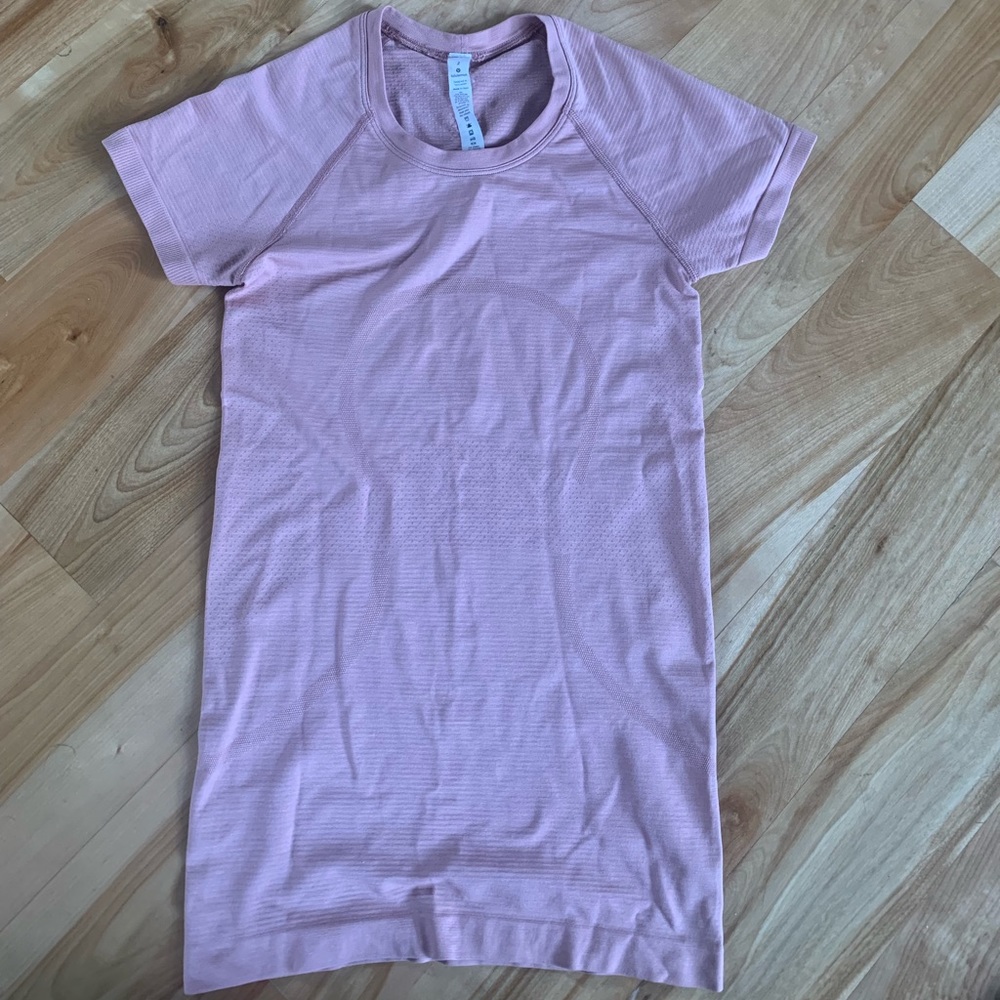 Lululemon Swiftly Tech Short Sleeve Shirt 2.0